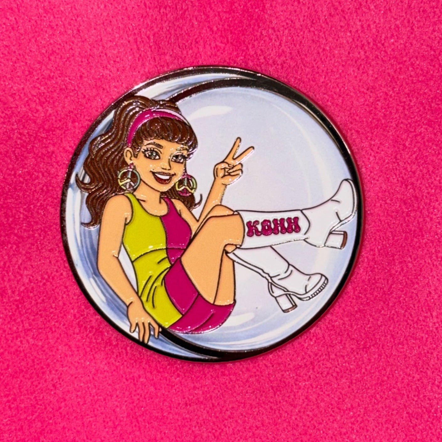 Bubble Chair KOHH Mod Girl Pin
